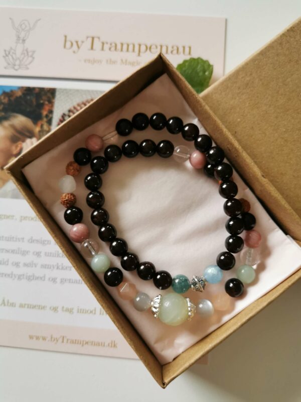 Personalised crystal bracelet